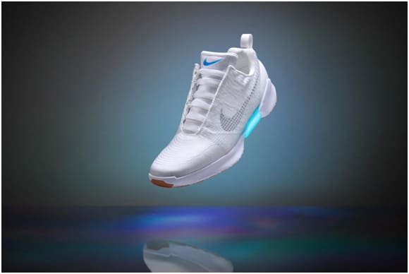 Nike Hyperadapt_self lace sneaker