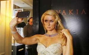 parishilton selfie