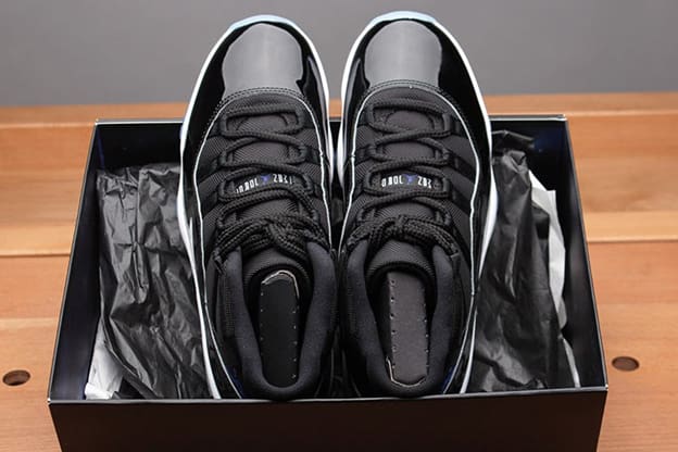 air-jordan-11-space-jam