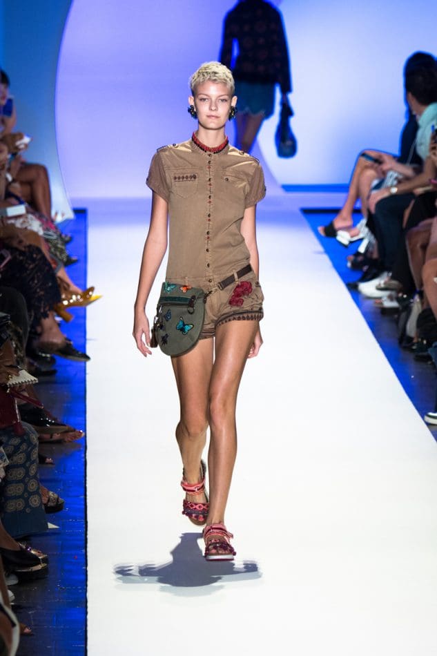 desigual-runway-social-magazine-3