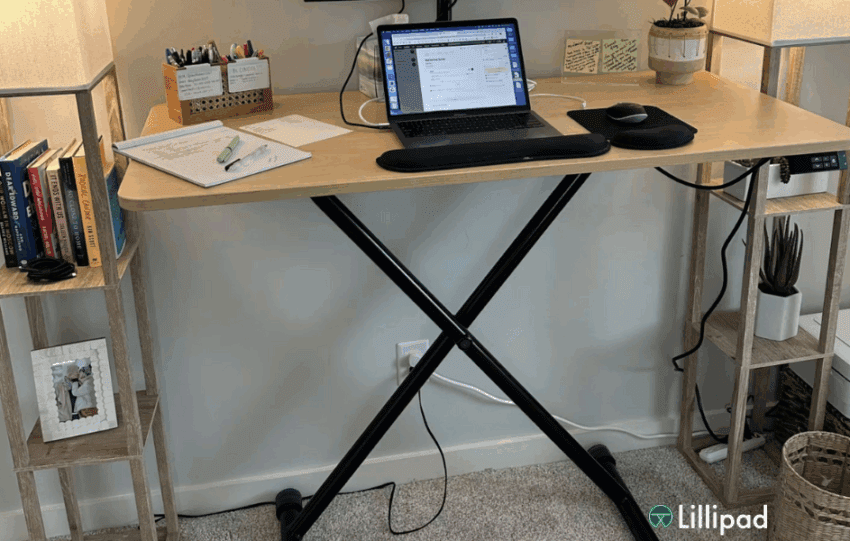 What Makes a Good WFH Desk? Size, Ergonomics, and Layout Considerations