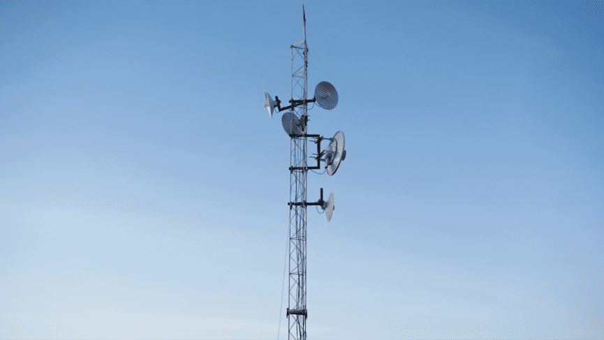 Wholesale Voice vs. Retail VoIP: Key Differences for Telecom Operators